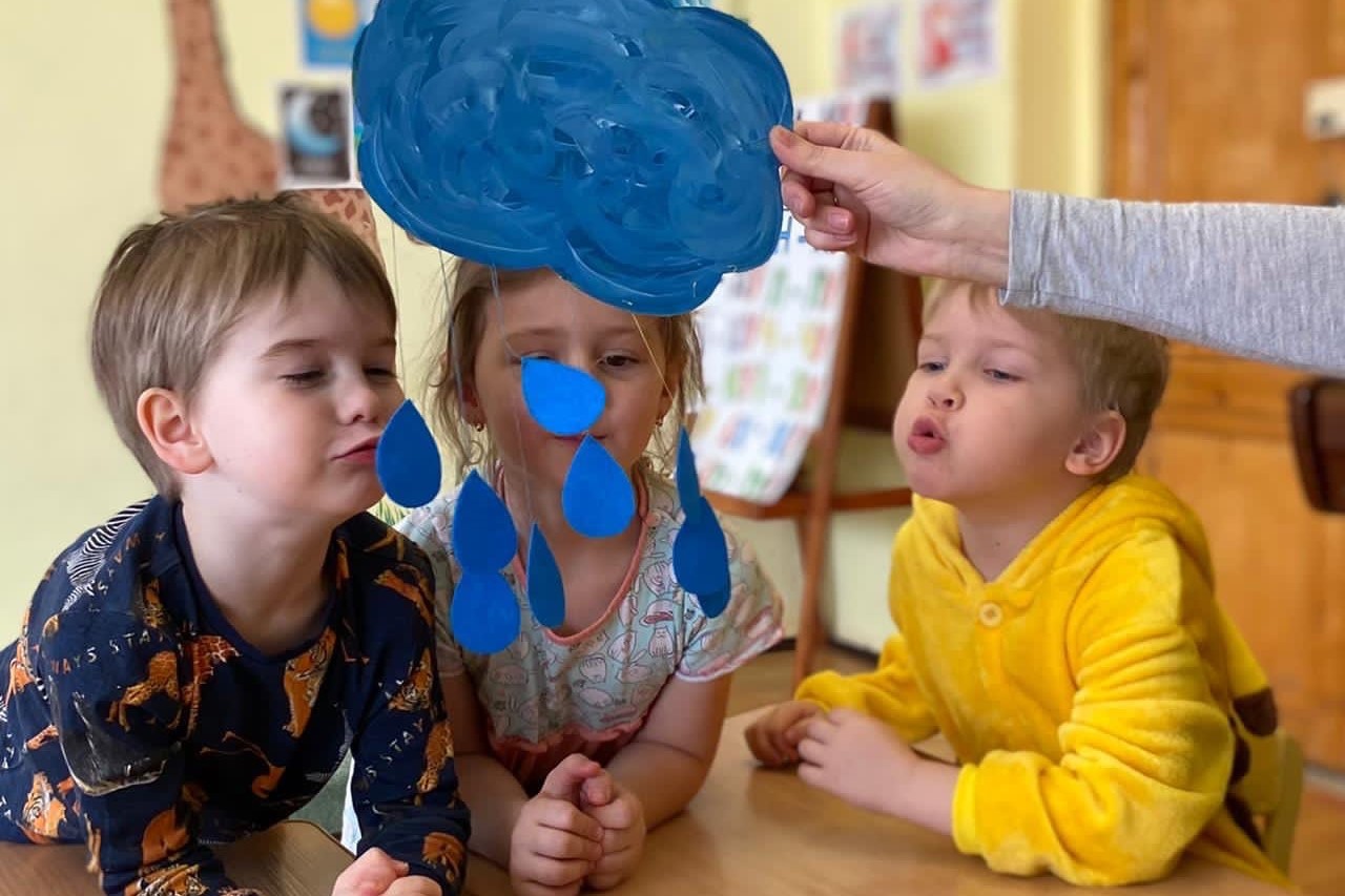 Хотите узнать, как мы живем в нашей Маленькой Англии? Рассказываем!