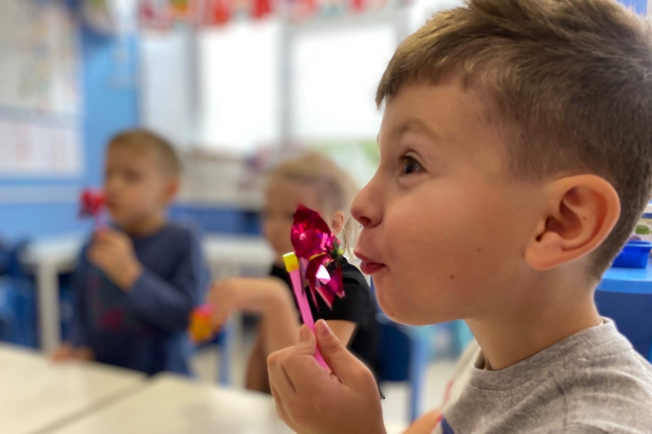 Хотите узнать, как мы живем в нашей Маленькой Англии? Рассказываем!