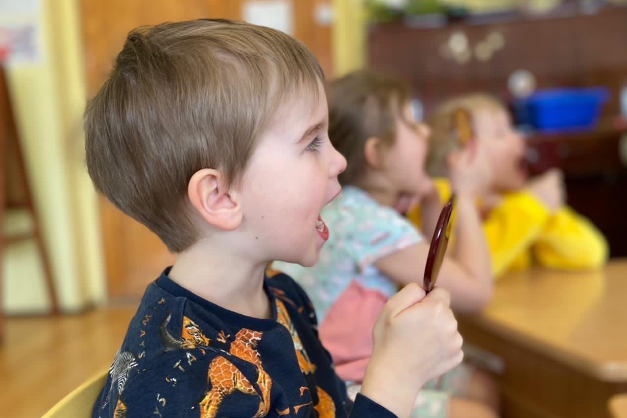 Хотите узнать, как мы живем в нашей Маленькой Англии? Рассказываем!