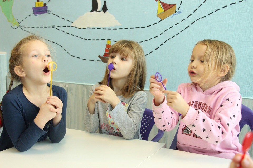 Хотите узнать, как мы живем в нашей Маленькой Англии? Рассказываем!