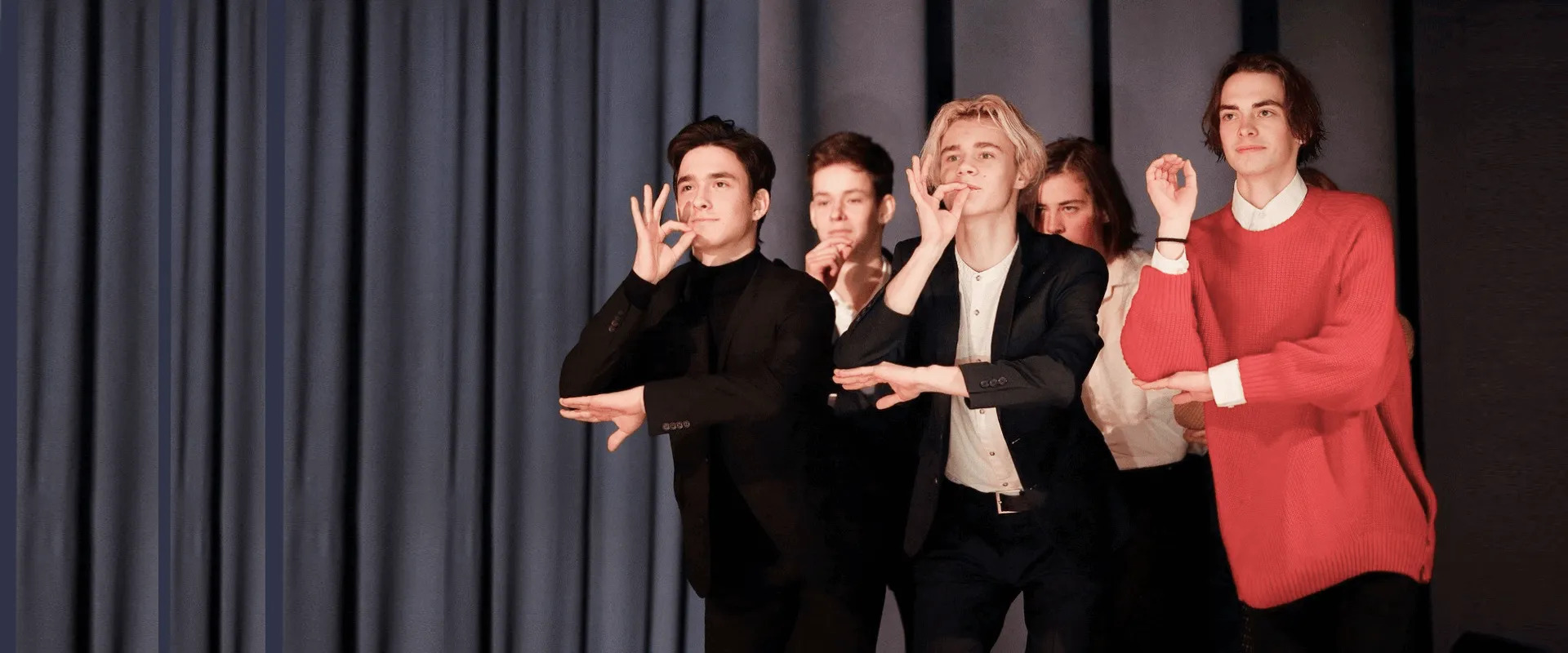 ИНТЕЛЛЕКТУАЛЬНАЯ И ТВОРЧЕСКАЯ элита учится во Взмахе